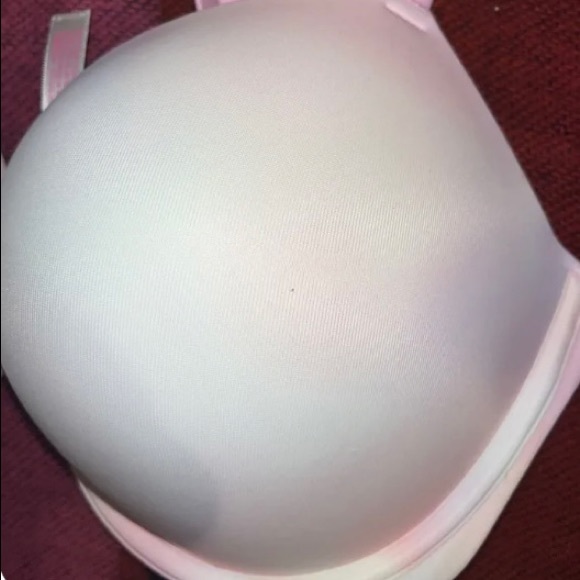 Victoria's secret pink everywear Super push up
bra size 40B  38C Rainbow VS 🌈💕 - Picture 4 of 9